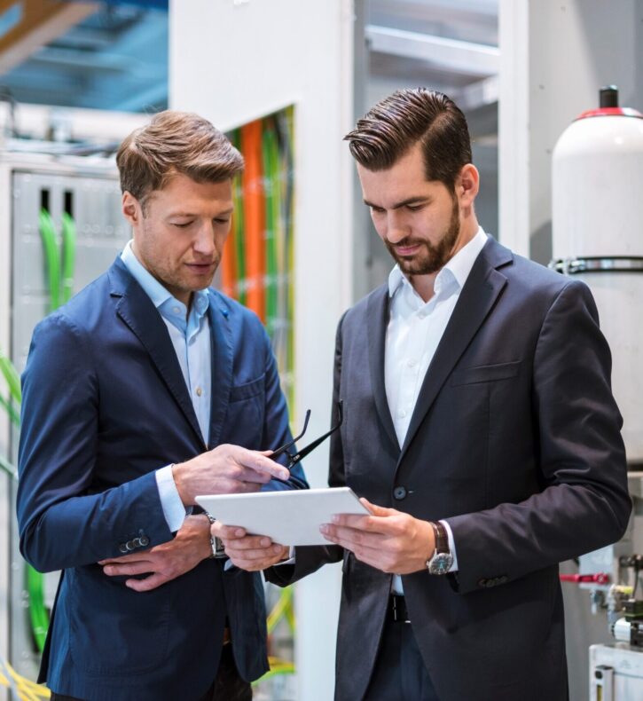 Bij OTconnect hebben we de sterke overtuiging dat we de wereld een betere en veiligere plek kunnen maken door het cyberveilig maken van het operationele domein. Op het gebied van cybersecurity voor Operationele Technologie kan OTconnect een verschil maken. Dit doen wij o.a. door op een betrouwbare manier het niveau van cybersecurity in kaart te brengen. En door het doen van aanbevelingen het niveau van cybersecurity pragmatisch te verhogen. Maar ook door mensen te onderwijzen en op te leiden in het beveiligen van het operationele proces. Eén van onze prioriteiten is onze samenleving te beschermen tegen de overvloed aan cyberdreigingen waar we tegenwoordig mee te maken hebben. Dat klinkt misschien ambitieus, maar het koppelen van operationele technologie aan de IT-omgeving brengt risico’s met zich mee. Wanneer bijvoorbeeld een machine in een productie-installatie met het internet wordt verbonden (om te worden gemonitord of op afstand te worden beheerd), kan deze worden gehackt. Het productie proces kan worden beïnvloed of zelfs worden stopgezet. In het ergste geval kan dit ertoe leiden dat een vitaal productie proces wordt verstoord waardoor de veiligheid van mens en omgeving niet meer kan worden gewaarborgd.